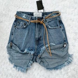 NWT- ONE TEASPOON Pacifica MW Bandits Denim Shorts